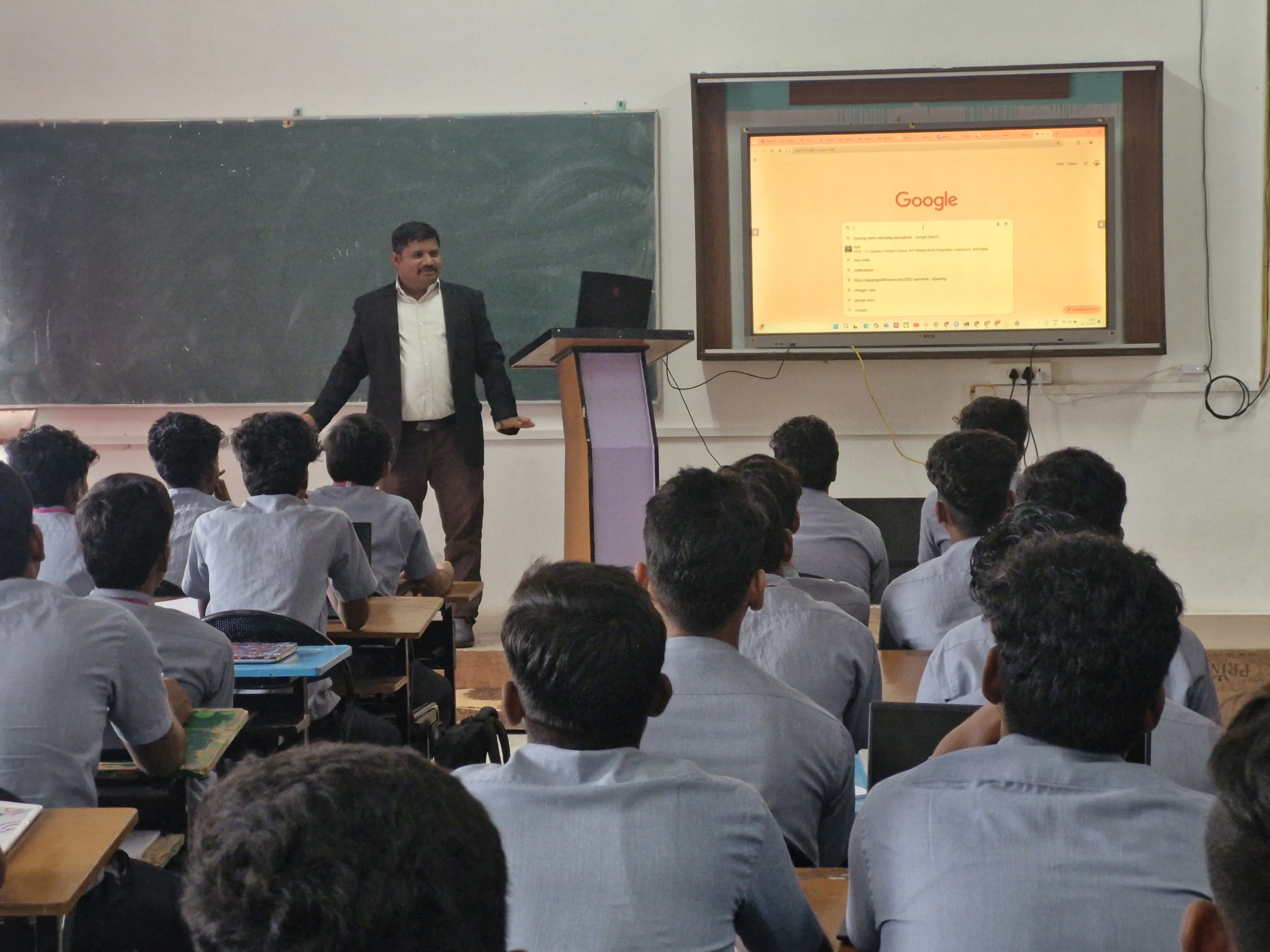 WhatsApp Image 2025-10-28 at 21.26.32 (1)